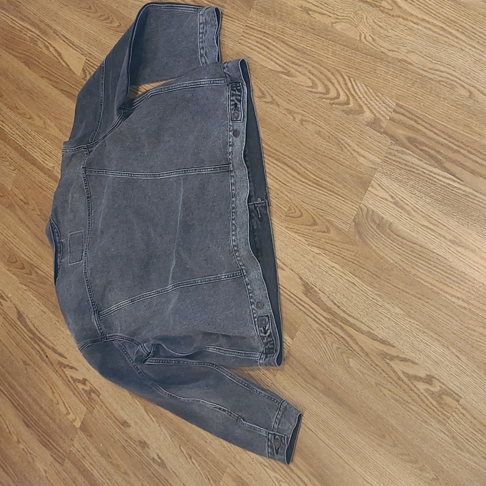 New Levi's  lightly distressed Gray denim Jean jacket size XXL - Picture 6 of 7
